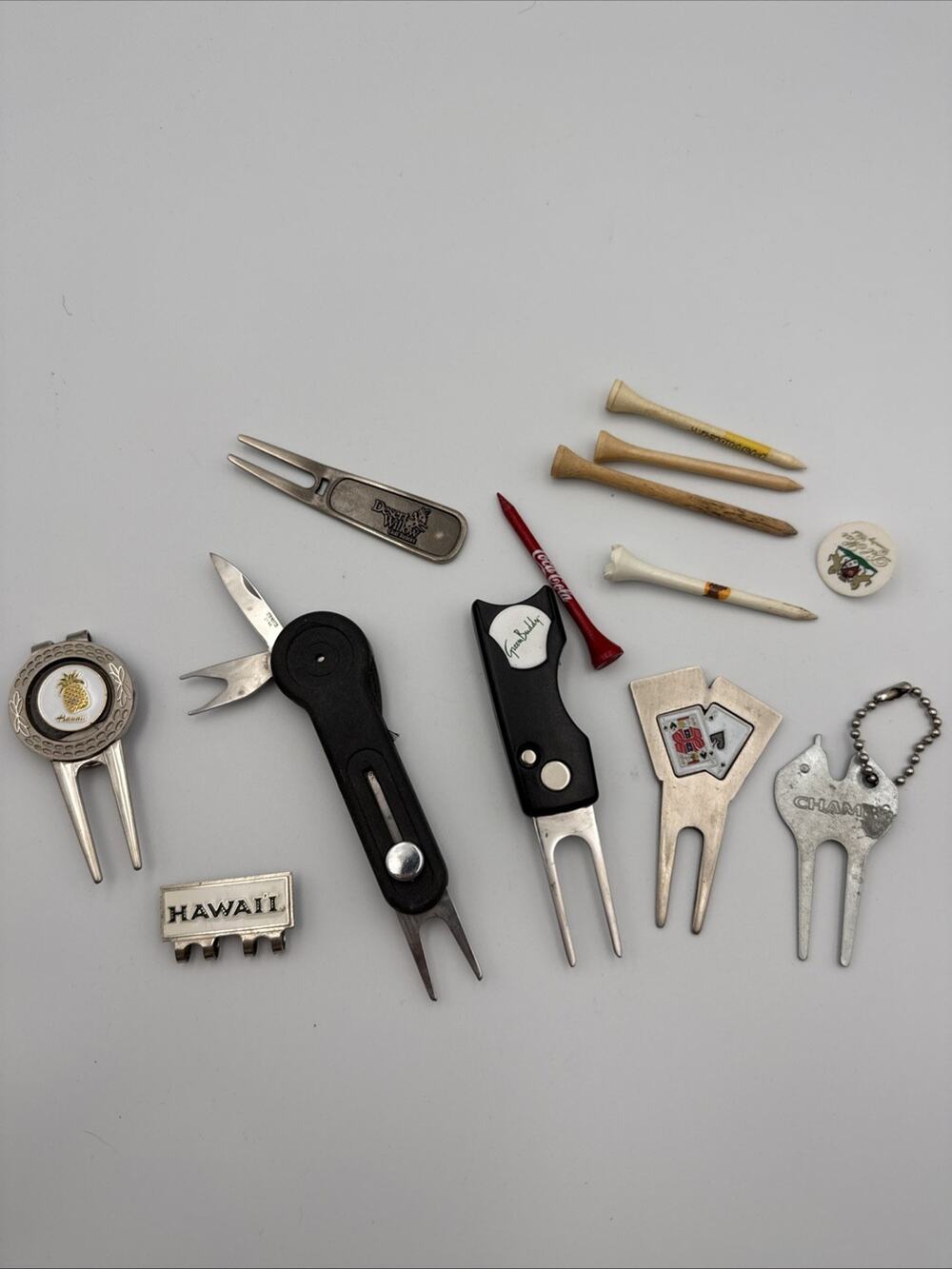 Vintage Golf Divot Tool Lot Repair Switchblade Marker Tee Multi-Tool Assortment